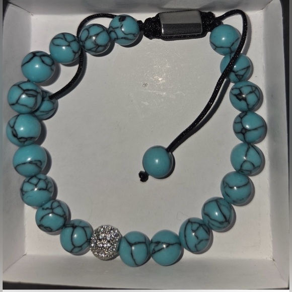 Jewelry - Turquoise Beaded Bracelet Adjustable!
